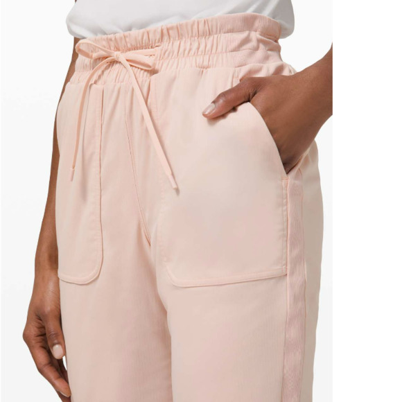Lululemon Beyond the Studio Jogger Feather Pink Size 4 - Picture 4 of 4